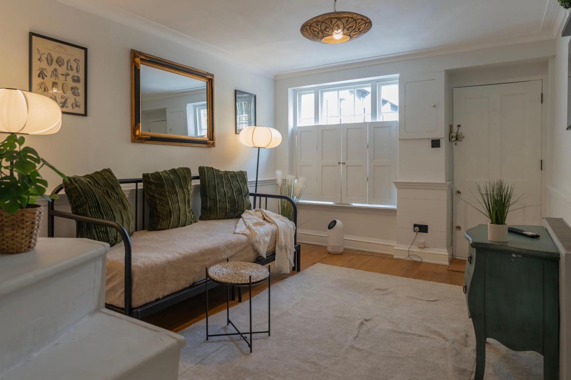 Appartement Gorgeous 2Bed House In New Road à Londres Extérieur photo